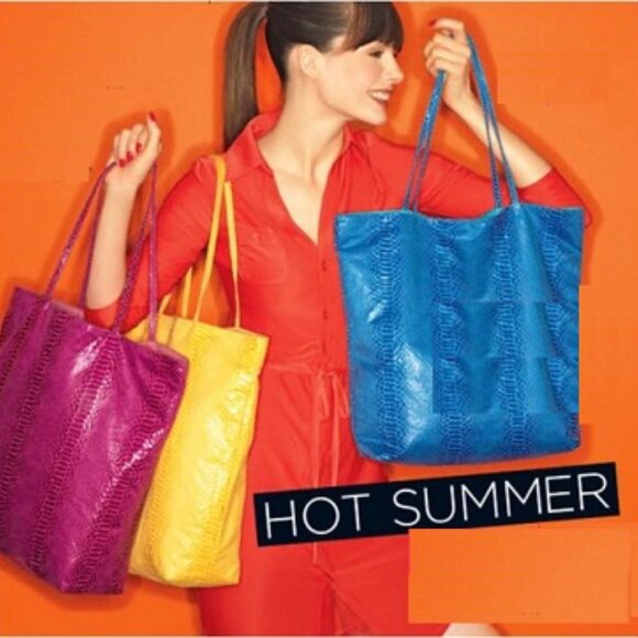 Avon Handbags - AVON SNAKE PRINT TOTE BAG - FUCHSIA PINK (NEW WITH TAGS)